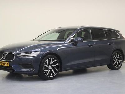 Blauw Occasion 2018 Volvo V60 Momentum Stationwagen | € 24.450