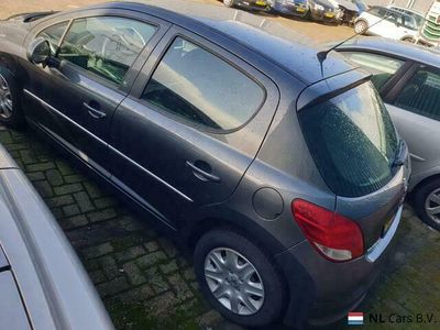 tweedehands Peugeot 207 1.4 benzine mooie auto .