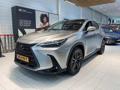 Grijs Occasion 2025 Lexus NX450h+ Executive Line SUV | € 73.950