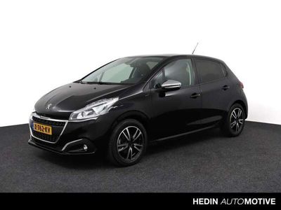 tweedehands Peugeot 208 1.2 110pk Signature | Privacy Glass | Navigatie | Lichtmetalen Velgen 16" |