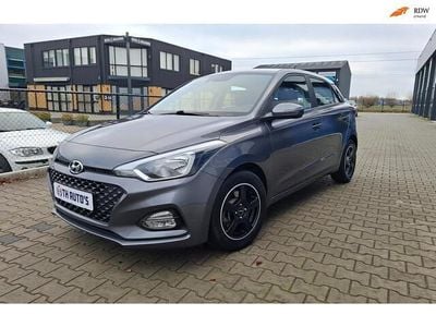 Grijs (metallic) Gebruikt 2020 Hyundai i20 Active Hatchback | € 13.450 (Super prijs)