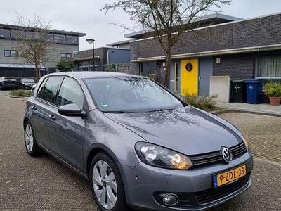 Grijs Gebruikt 2012 VW Golf VI Highline Hatchback | € 5.995 (Eerlijke prijs)