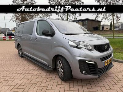 Grijs (metallic) Occasion 2023 Peugeot Expert Sport Van | € 27.950