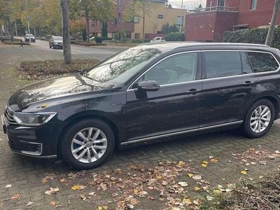 Zwart Occasion 2016 VW Passat GTE Stationwagen | € 13.995 (Eerlijke prijs)