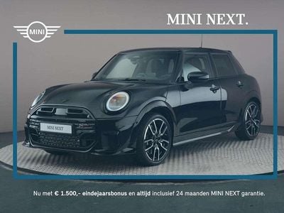 Zwart Nieuw 2025 Mini John Cooper Works Hatchback | € 42.602 (Eerlijke prijs)