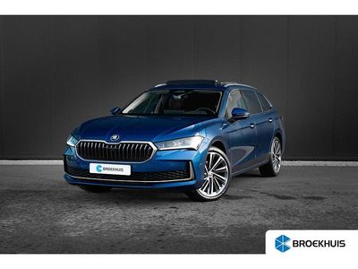 Blauw Occasion 2024 Skoda Superb Stationwagen | € 41.900 (Duur)