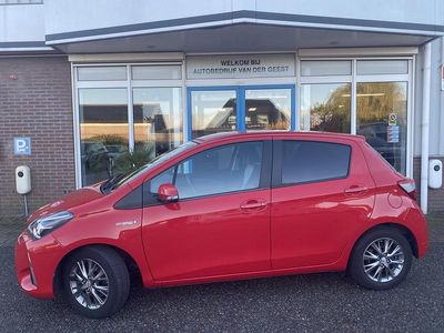 Occasion Toyota Yaris Hybrid 2019 Rood Hatchback