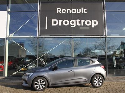 Grijs Gebruikt 2022 Renault Clio V Equilibre Hatchback | € 15.820