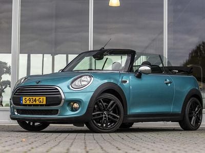 Occasion Mini ONE Chili 2017 Blauw (metallic) Hatchback