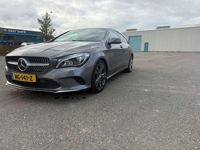 Grijs Occasion 2017 Mercedes CLA180 Sedan | € 19.499 (Duur)
