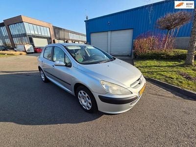 Grijs Occasion 2002 Peugeot 307 Hatchback | € 1.850 (Eerlijke prijs)
