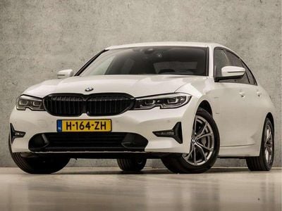 BMW 330e