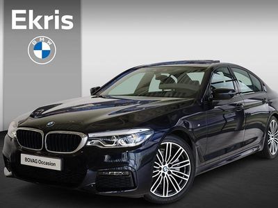 Zwart Gebruikt 2019 BMW 520 M Sport Sedan | € 30.900 (Eerlijke prijs)