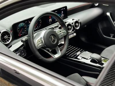 tweedehands Mercedes A180 Business AMG | Pano | Trekhaak