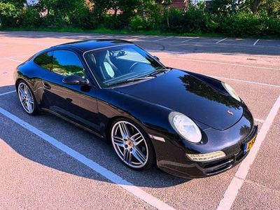 Porsche 911 Carrera