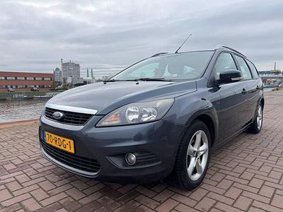 Grijs Gebruikt 2011 Ford Focus Stationwagen | € 2.499 (Goede deal)