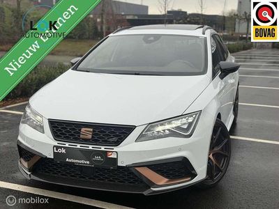 Wit Gebruikt 2020 Seat Leon ST 4Drive Stationwagen | € 34.999