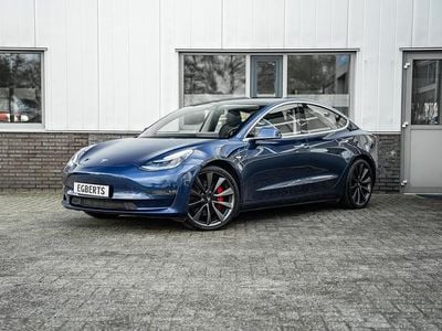 Blauw Gebruikt 2020 Tesla Model 3 Performance Sedan | € 28.750 (Eerlijke prijs)