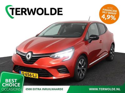 Rood Occasion 2023 Renault Clio V Evolution Hatchback | € 15.840