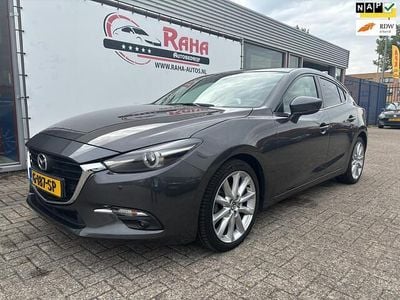 Grijs Gebruikt 2018 Mazda 3 Hatchback | € 16.950 (Eerlijke prijs)