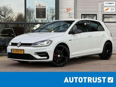 Wit Occasion 2019 VW Golf VII Highline Hatchback | € 17.999 (Goede deal)