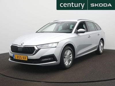 Grijs Occasion 2021 Skoda Octavia Business Line Stationwagen | € 16.900 (Eerlijke prijs)