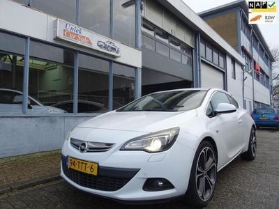 Opel Astra GTC