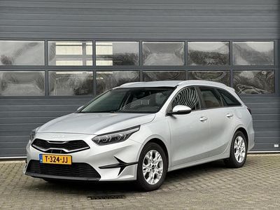 Grijs Gebruikt 2023 Kia Ceed Sportswagon Stationwagen | € 17.999 (Goede deal)
