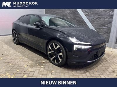 Zwart Gebruikt 2025 Polestar 4 Performance SUV | € 58.800 (Eerlijke prijs)