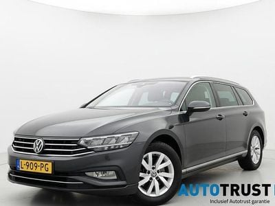 Grijs Occasion 2021 VW Passat Business Stationwagen | € 22.440 (Eerlijke prijs)