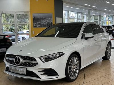 Wit (metallic) Gebruikt 2024 Mercedes A250 AMG Hatchback | € 39.900 (Duur)
