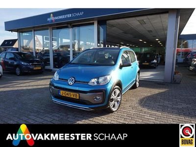 Blauw Gebruikt 2017 VW cross up! Hatchback | € 17.950