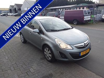 tweedehands Opel Corsa 1.4-16V Edition