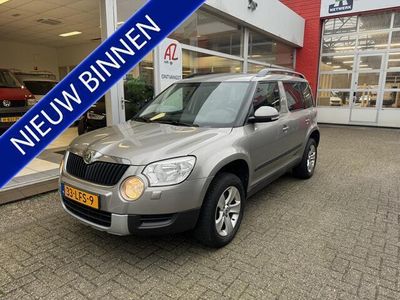 tweedehands Skoda Yeti 1.2 TSI Ambition AUTOMAAT - APK JAN 2025 / Cruise control / Electronic climate control / Dakrails.