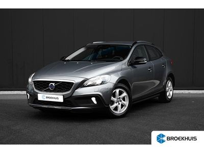 Grijs Gebruikt 2016 Volvo V40 Momentum Hatchback | € 15.095 (Eerlijke prijs)