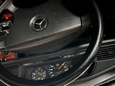 Grijs Gebruikt 1992 Mercedes 190 Sedan | € 29.999