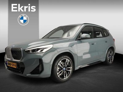 Groen Gebruikt 2025 BMW iX1 Shadowline SUV | € 49.900