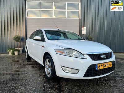 Wit Occasion 2008 Ford Mondeo Trend Sedan | € 1.495 (Eerlijke prijs)