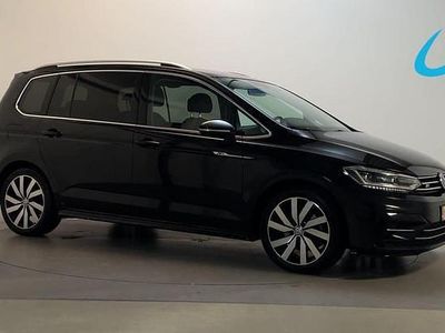 Zwart Occasion 2019 VW Touran Highline MPV | € 28.400 (Iets duurder)