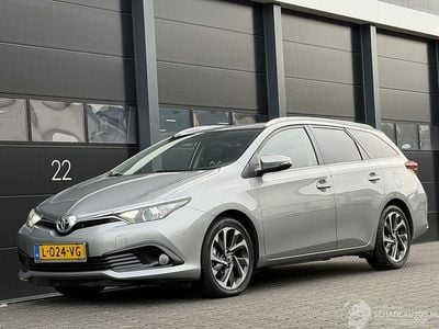 Grijs Gebruikt 2016 Toyota Auris Stationwagen | € 4.950