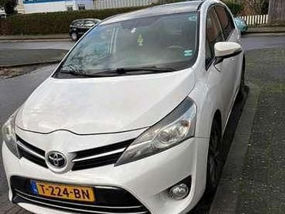 Wit Gebruikt 2014 Toyota Verso MPV | € 5.750