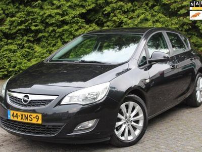 tweedehands Opel Astra 1.4 Turbo Sport 140PK | Airco | PDC | Trekhaak | LMV | Cruise Control | NAVI