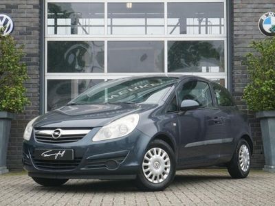 tweedehands Opel Corsa 1.2-16V ESSENTIA AUT.