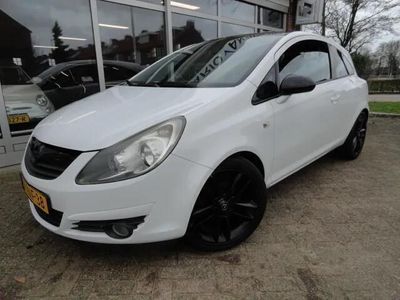 tweedehands Opel Corsa 1.2-16V Selection