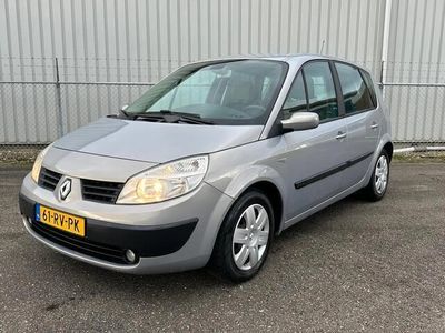 tweedehands Renault Scénic II 2.0-16V Expression Comfort