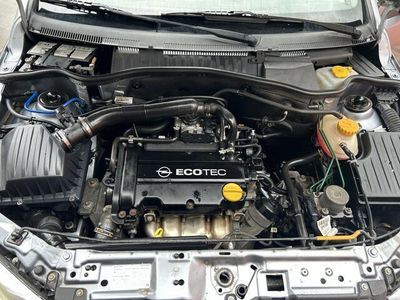 tweedehands Opel Corsa 1.4-16V Rhythm