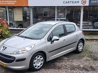 Grijs Occasion 2006 Peugeot 207 Hatchback | € 949 (Eerlijke prijs)