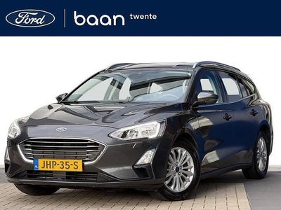 Grijs, metallic lak Occasion 2019 Ford Focus Titanium Stationwagen | € 13.390 (Duur)