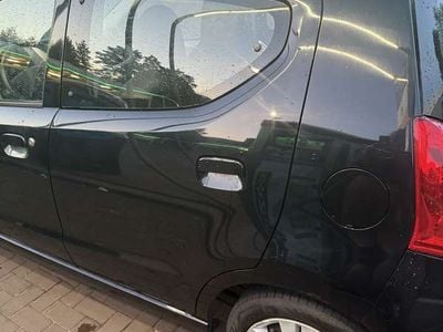 Nissan Pixo
