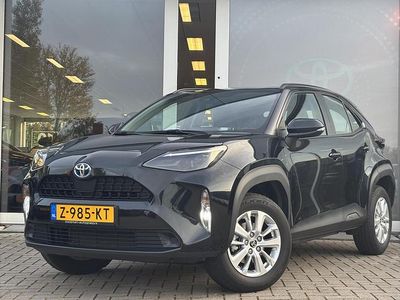 Zwart Occasion 2024 Toyota Yaris Hybrid Active SUV | € 29.249 (Eerlijke prijs)